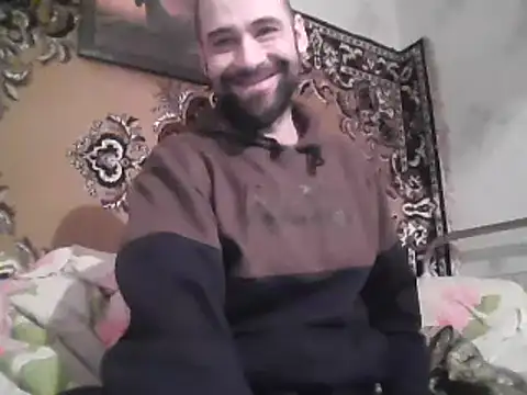 Snapshot of AlferezzSolvajo chatting on January 18, 3:35 am AlferezzSolvajo online show from January 18, 3:35 am