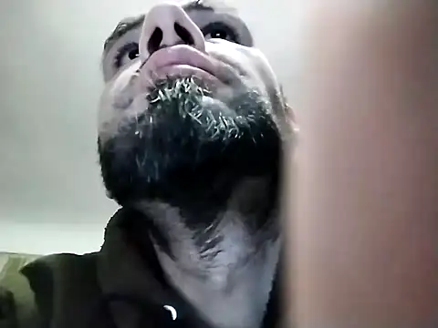 Snapshot of AlferezzSolvajo chatting on January 2, 2:24 pm AlferezzSolvajo online show from January 2, 2:24 pm