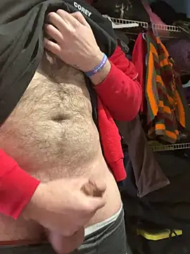 coreyl9718 online show from February 19, 7:38 pm