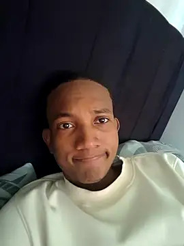 EmiroAndr3S online show from January 6, 6:45 pm