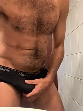 JoaoLenhador online show from February 16, 3:05 pm