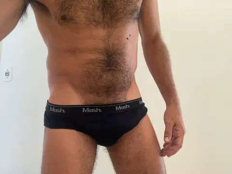 JoaoLenhador online show from February 5, 11:55 am