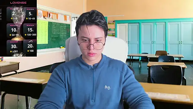 Snapshot of Thom_Ohtani chatting on February 18, 2:27 pm Thom Ohtani online show from February 18, 2:27 pm