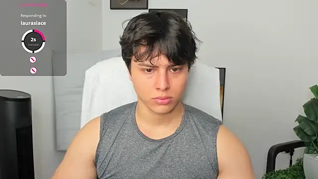 Snapshot of Thom_Ohtani chatting on March 6, 4:49 pm Thom Ohtani online show from March 6, 4:49 pm