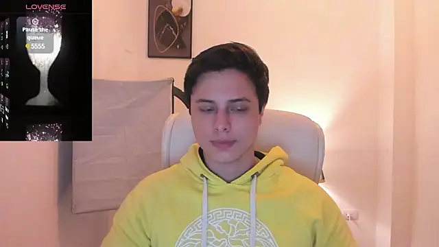 Snapshot of Thom_Ohtani chatting on February 1, 2:47 am Thom Ohtani online show from February 1, 2:47 am