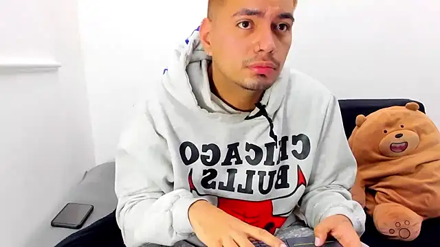EnriquevillaF online show from March 12, 1:19 pm