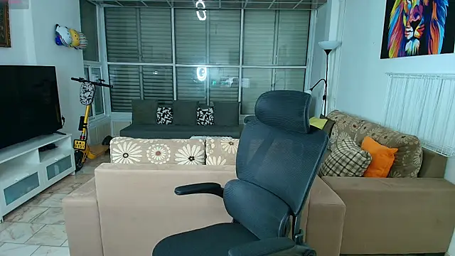 todddantes25 online show from November 28, 7:38 pm