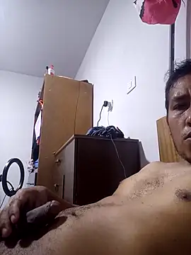 Snapshot of Elpeque_x40 chatting on January 6, 4:04 am Elpeque x40 online show from January 6, 4:04 am
