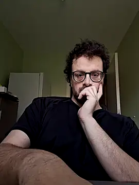Snapshot of littlehairyman chatting on March 4, 7:51 am littlehairyman online show from March 4, 7:51 am