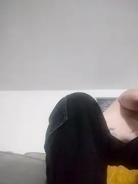 jayjay198080 online show from March 20, 6:41 am