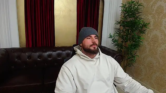 AdamJamesonn online show from December 17, 7:37 am