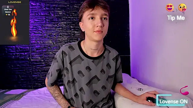 jeremy salvatore online show from March 19, 5:52 am