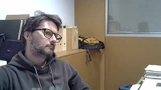Snapshot of Cellino4 chatting on March 3, 5:12 pm Cellino4 online show from March 3, 5:12 pm