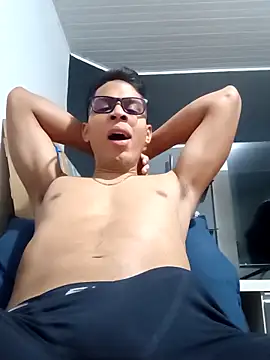 HornyTiger744 online show from February 5, 12:28 am