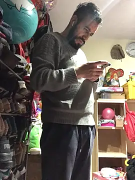 leonardohot1987 online show from February 1, 5:39 am