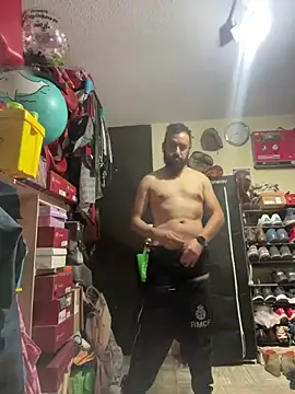 leonardohot1987 online show from February 28, 5:15 am