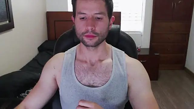 Snapshot of hairyncuteass chatting on January 31, 9:37 pm hairyncuteass online show from January 31, 9:37 pm