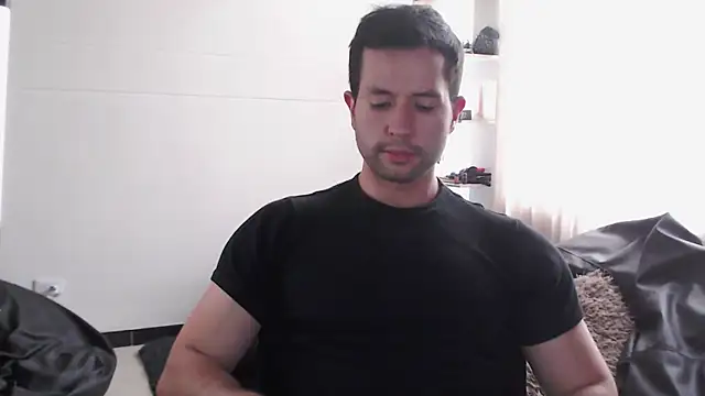 Snapshot of hairyncuteass chatting on January 25, 9:35 pm hairyncuteass online show from January 25, 9:35 pm