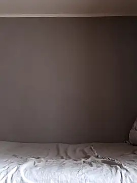 larzik94 online show from March 26, 10:30 am