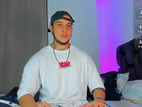 austinoficial online show from January 17, 12:35 am