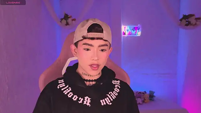 Evan Hunter online show from November 10, 11:37 am