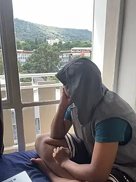 snotLoud online show from March 8, 11:11 am