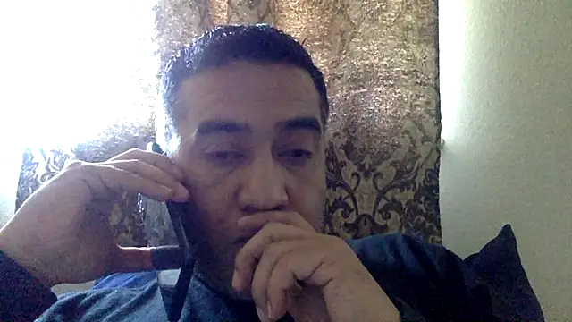 Snapshot of smoothwick chatting on March 4, 7:54 pm smoothwick online show from March 4, 7:54 pm