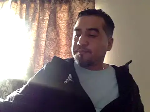 Snapshot of smoothwick chatting on February 1, 12:40 am smoothwick online show from February 1, 12:40 am