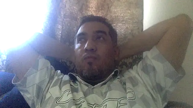 Snapshot of smoothwick chatting on March 18, 6:17 pm smoothwick online show from March 18, 6:17 pm