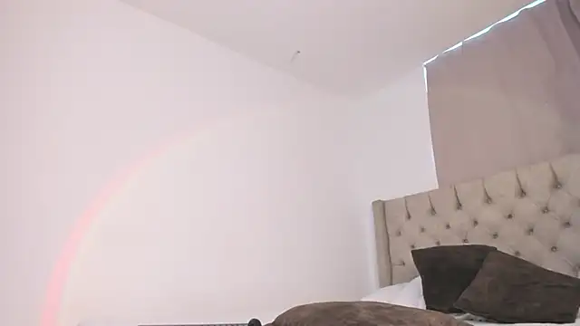 ThomyThompson online show from October 8, 4:00 pm