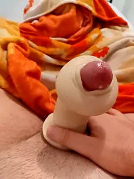 kzzix online show from December 15, 1:02 am