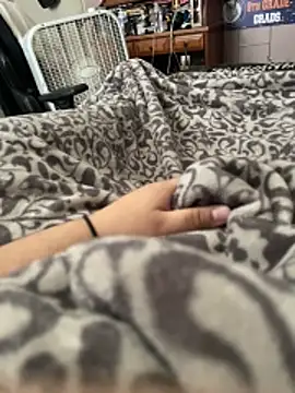 jj2real67 online show from April 14, 4:17 pm