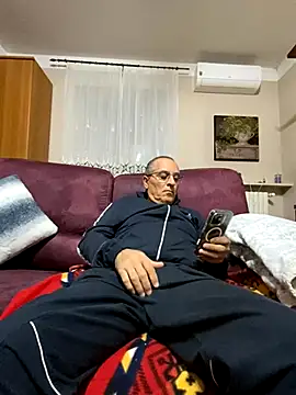 Snapshot of sempreilmio2 chatting on October 5, 8:24 pm sempreilmio2 online show from October 5, 8:24 pm