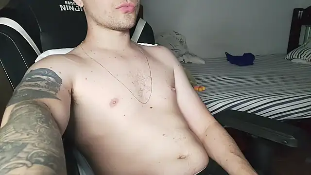 Dyllan   online show from October 16, 10:07 pm