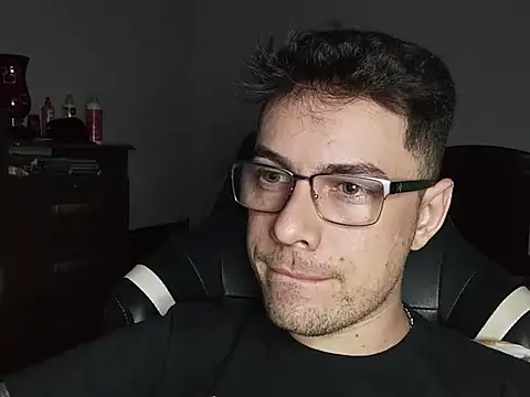 Dyllan   online show from October 27, 1:41 am