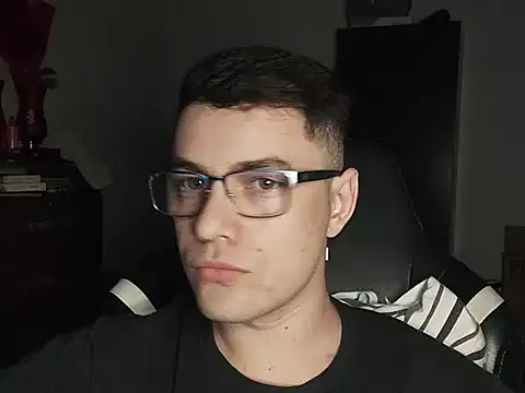 Dyllan   online show from October 20, 1:42 am