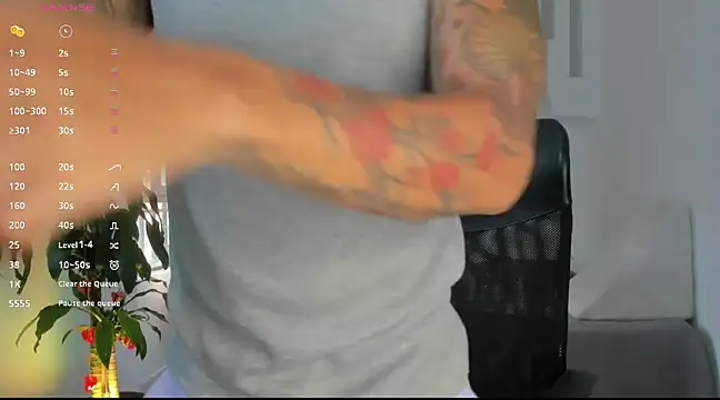 Snapshot of tattokoi chatting on March 5, 7:06 pm tattokoi online show from March 5, 7:06 pm