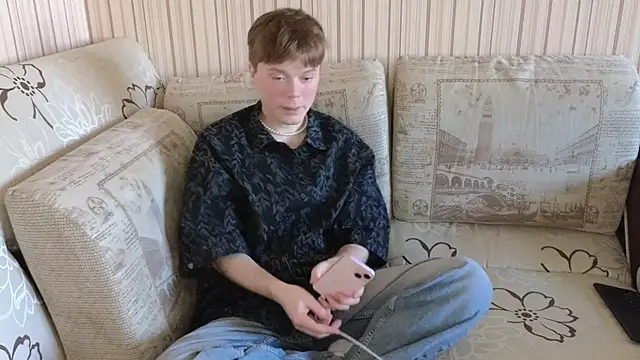 cameron-crowly online show from February 7, 10:08 am