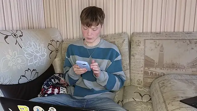 cameron-crowly online show from January 28, 8:25 am