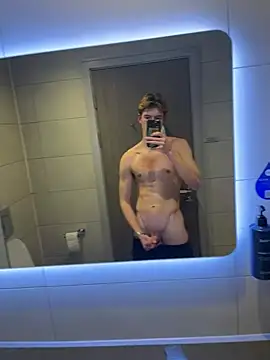 bigdickteen22 online show from January 22, 6:52 pm