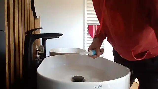 AvvocatoPorco online show from October 9, 2:11 pm