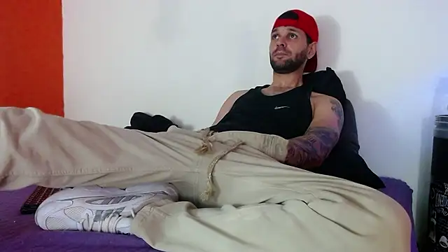 Cristian white online show from March 10, 11:00 pm