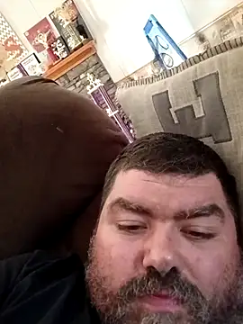 Rcraigue4 online show from October 9, 10:14 pm