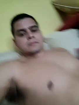 leandroc04 online show from June 3, 3:08 am