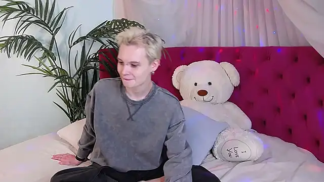 DemianEnglen online show from February 26, 9:03 pm