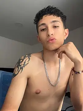 iKrofur online show from February 2, 8:08 pm