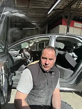 justeqqun online show from March 17, 11:46 am