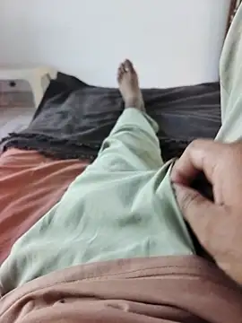 xmanrawan2 online show from October 12, 4:39 am