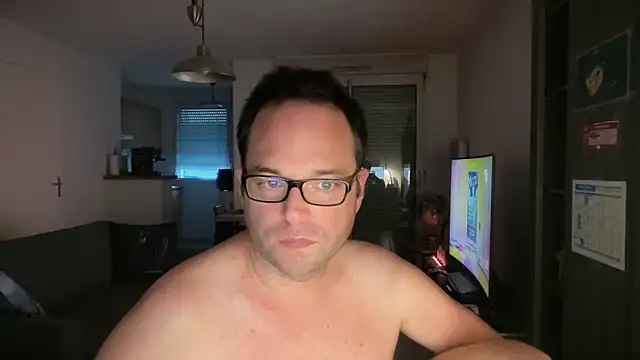 Funnyjul31 online show from March 23, 6:03 pm