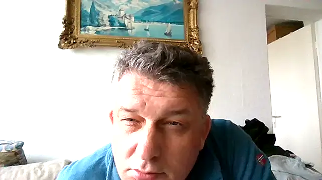 Snapshot of GrandpasDadBulg chatting on January 28, 11:28 am GrandpasDadBulg online show from January 28, 11:28 am